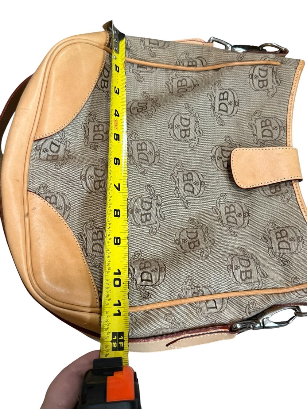Vintage Dooney & Bourke Beige Logo Shoulder Bag with Tan Leather Trim - Picture 8 of 8